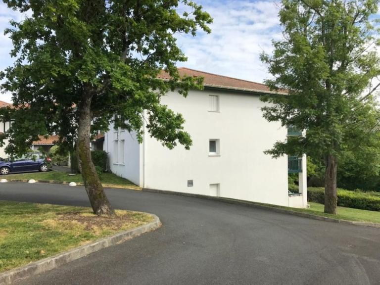 Haristeguy-bien Moderne Avec Confort 700m Des Commerces *